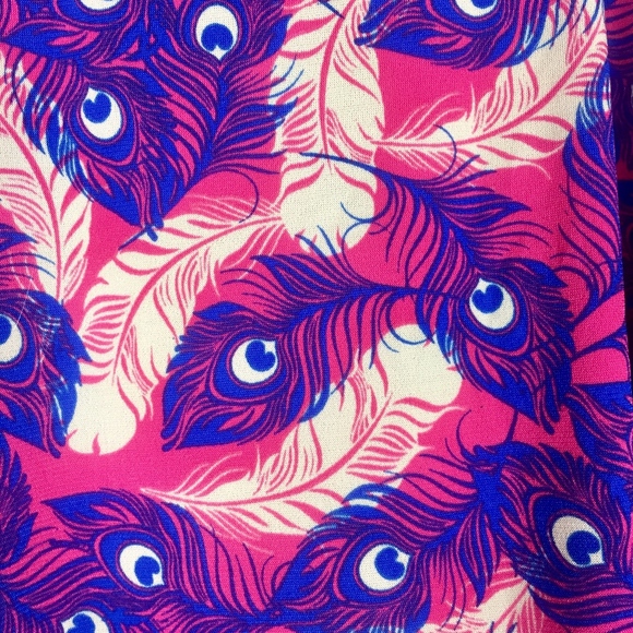 SOFT Feather print circle skirt in vibrant colors - Picture 7 of 8